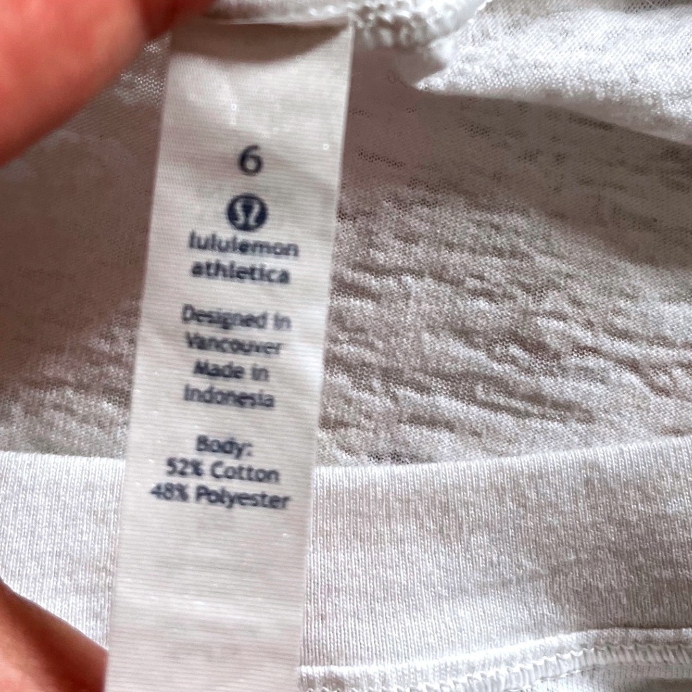 Lululemon Vinyasa Cropped Graphic T-Shirt White Burnout Size 6 Relaxed Fit Boxy - Picture 5 of 8